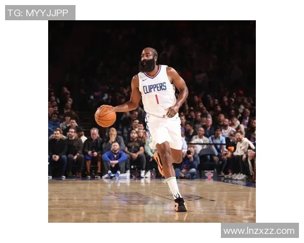 哈登下半场32分引美媒热议:一路被命运摧残的超级英豪!太惋惜